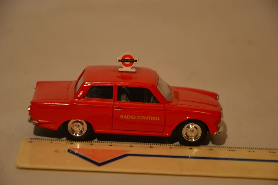 Ford Lotus cortina london transport rouge 1/43 d'origine corgi classics 98165 - Photo 4/4
