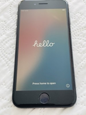 Apple iPhone SE (2020)   64 GB   Schwarz   Sehr guter Zustand