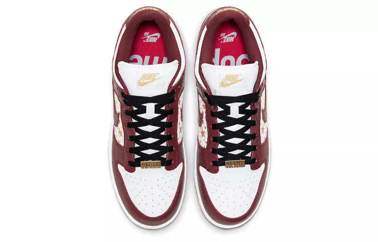 Supreme × Nike SB Dunk Low OG Gold Stars Brown DH3228-103 Supreme × Nike SB Dunk Low OG Gold Stars Brown DH3228-103