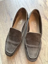 Coach and Four Olive Green Suede Loafers US Women’s Size 6.5 Italy