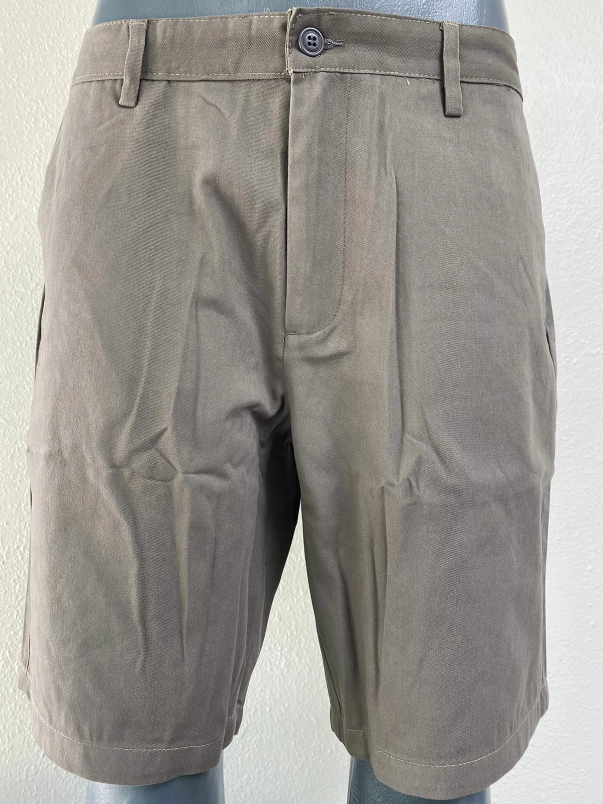 Brooks Brothers Men’s Classic Chino Shorts – 4282 108