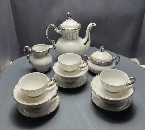 Vintage Seyei Fine China Renaissance #1031 Tea Set - 17 piece