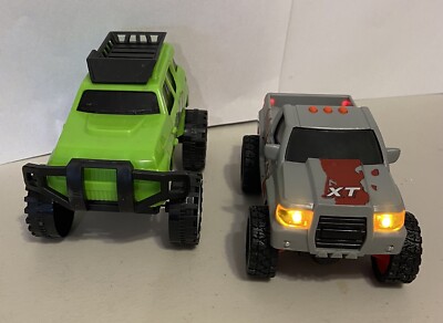 Toys Truck Lights & Sounds  maxx  action city series Plus Green Truck.