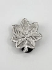 US Air Force Major Rank Metal Insignia Silver Oak Leaf M-22 Vintage WW2