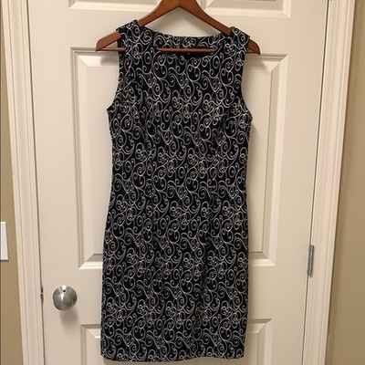 connected apparel Black Sleeveless Sheath Dress with White Swirl Pattern