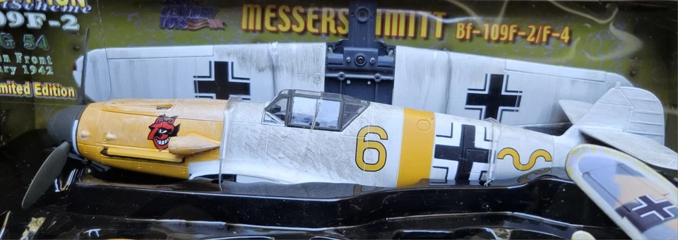 ULTIMATE SOLDIER WWII GERMAN MESSERSCHMITT Bf-109F-2 WINTER CAMO 1:32 SCALE MIB - Image 2 of 4
