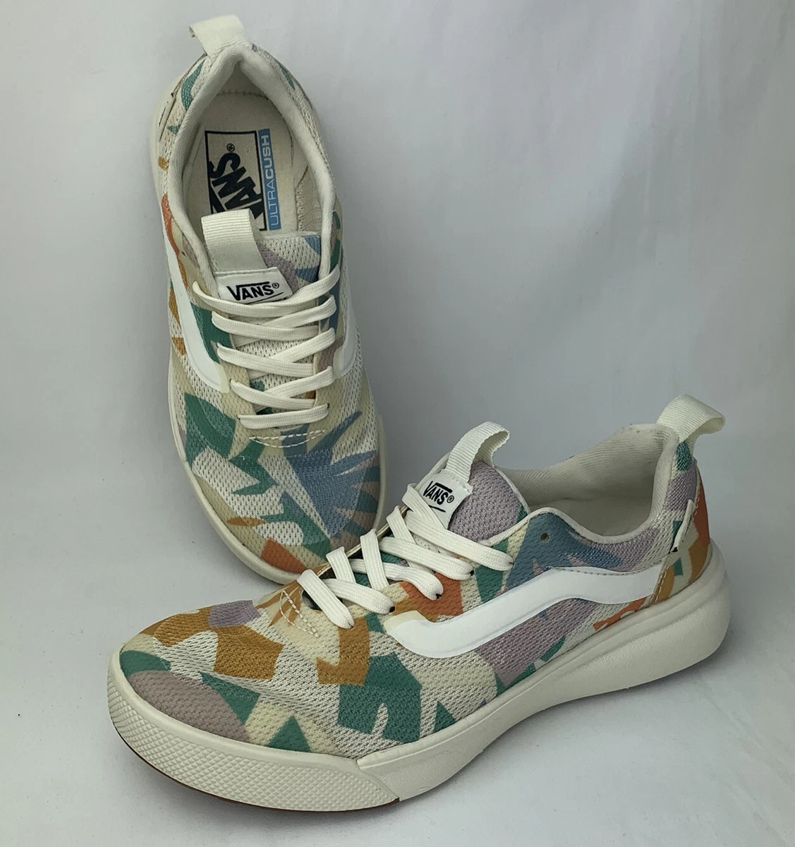 Cute vans hotsell designs
