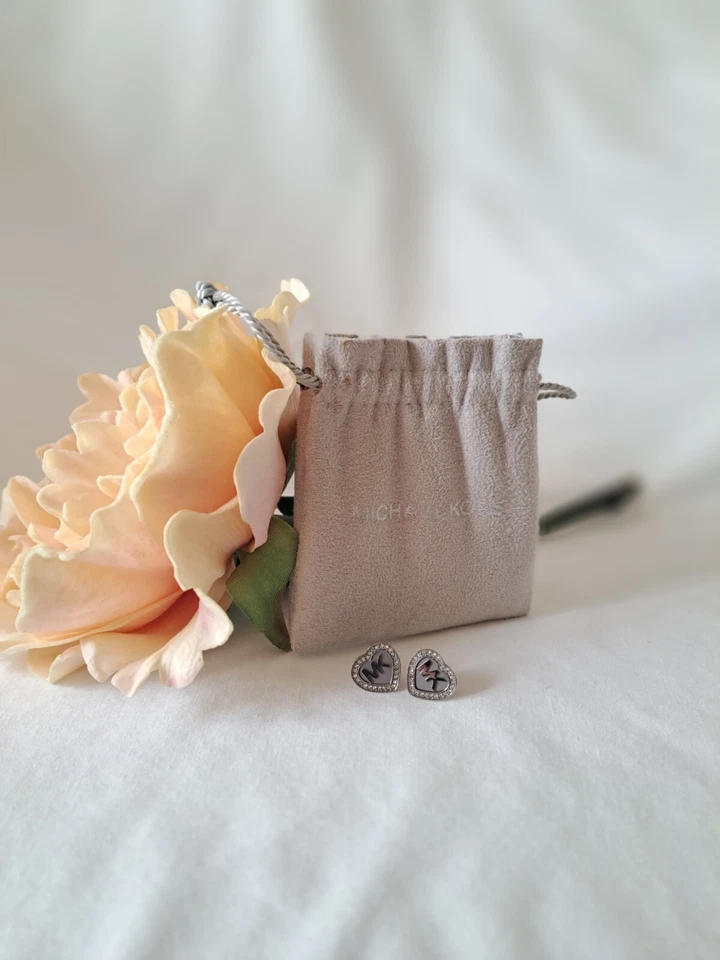 New Michael Kors Logo Ladies Heart Earrings Steel Stud Push Back - Image 3 of 4