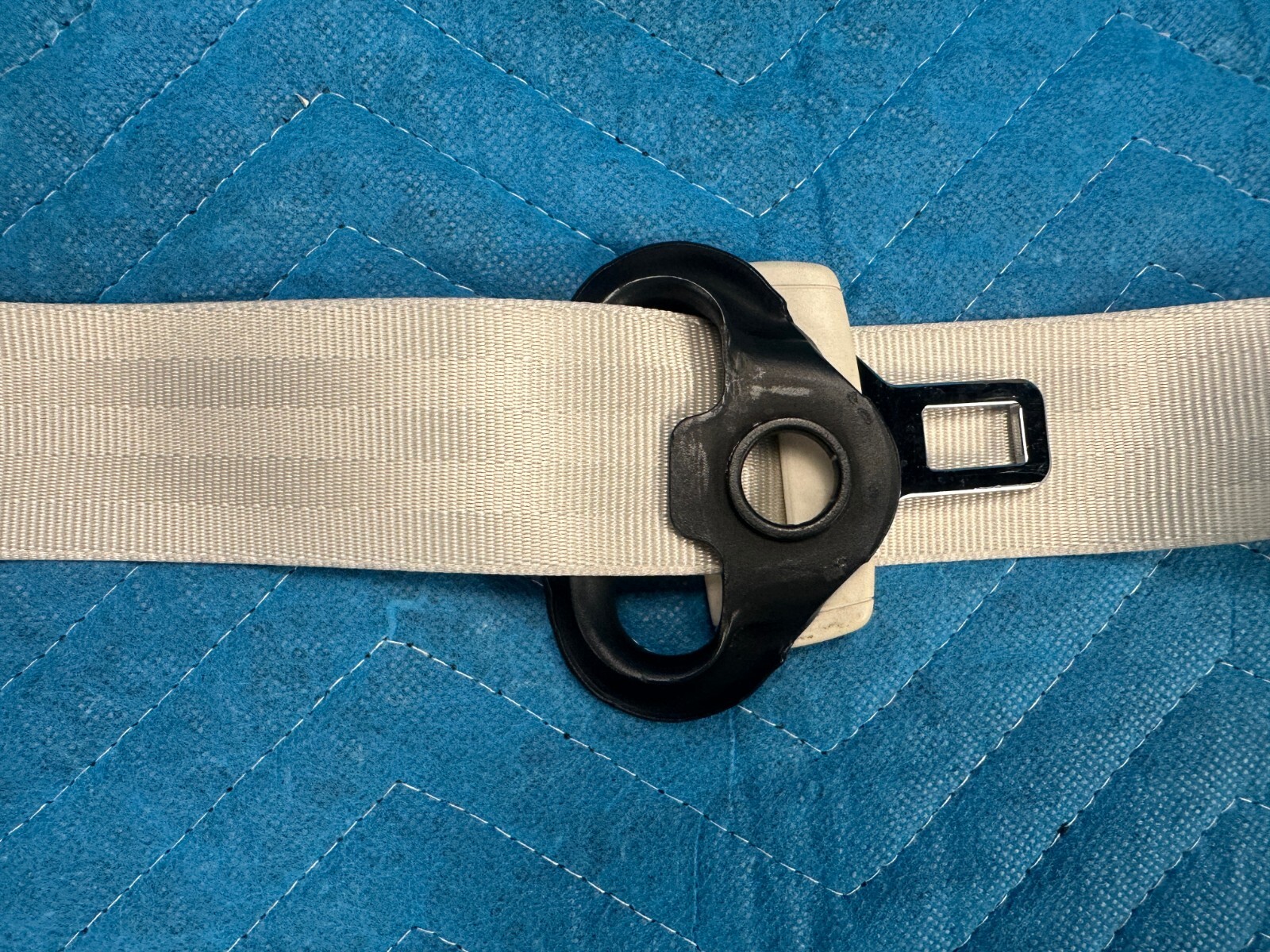 Bentley Cont Flying Spur Rear Seat Belt Passenger's Side Ivory 29k 2006-2012 OEM