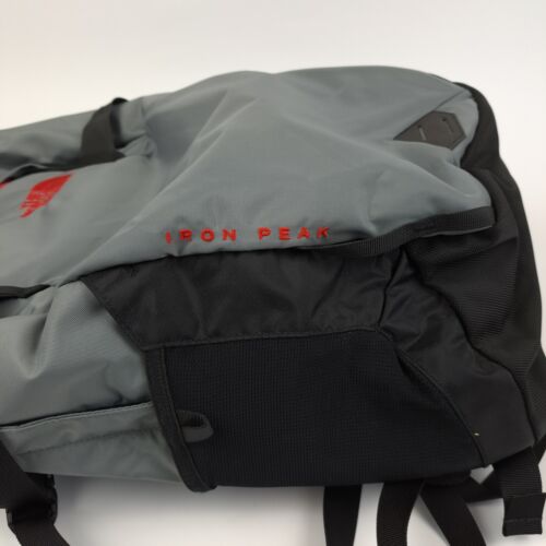 Zaino The North Face Iron Peak 28L Grigio Nero - Scuola, Lavoro, Viaggio - PULITO! - Foto 4 di 20