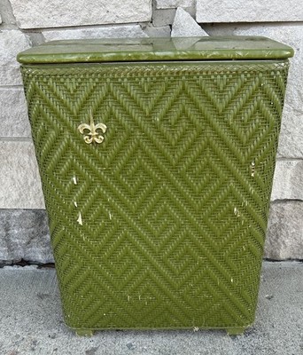 VINTAGE MCM Wicker Laundry Hamper Basket Olive Green w/Emblem & Marble Style Lid