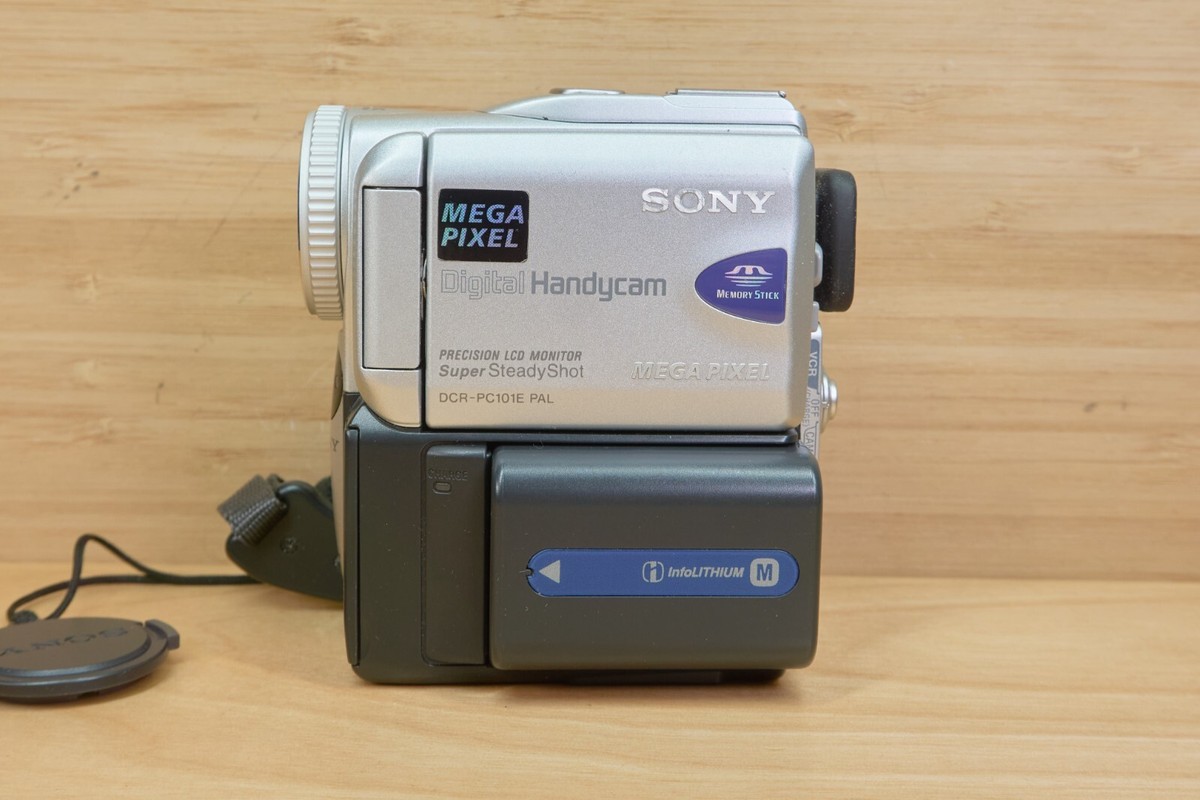 Vintage Sony Handycam DCR-PC101 MiniDV Digital Camcorder Vintage Sony Handycam DCR-PC101 MiniDV Digital Camcorder