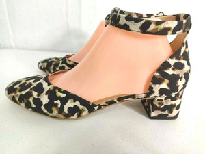 ankle strap leopard print shoes
