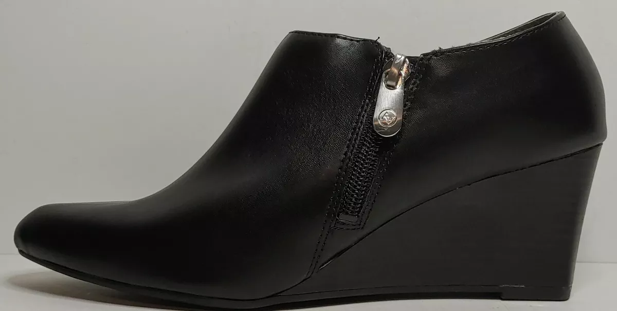 Adrienne vittadini best sale midge wedge boots