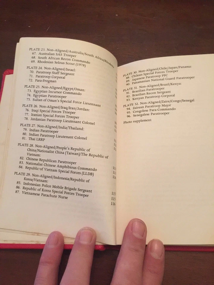 1982 Uniforms of the Elite Forces Book by Leroy Thompson - Image 4 of 4