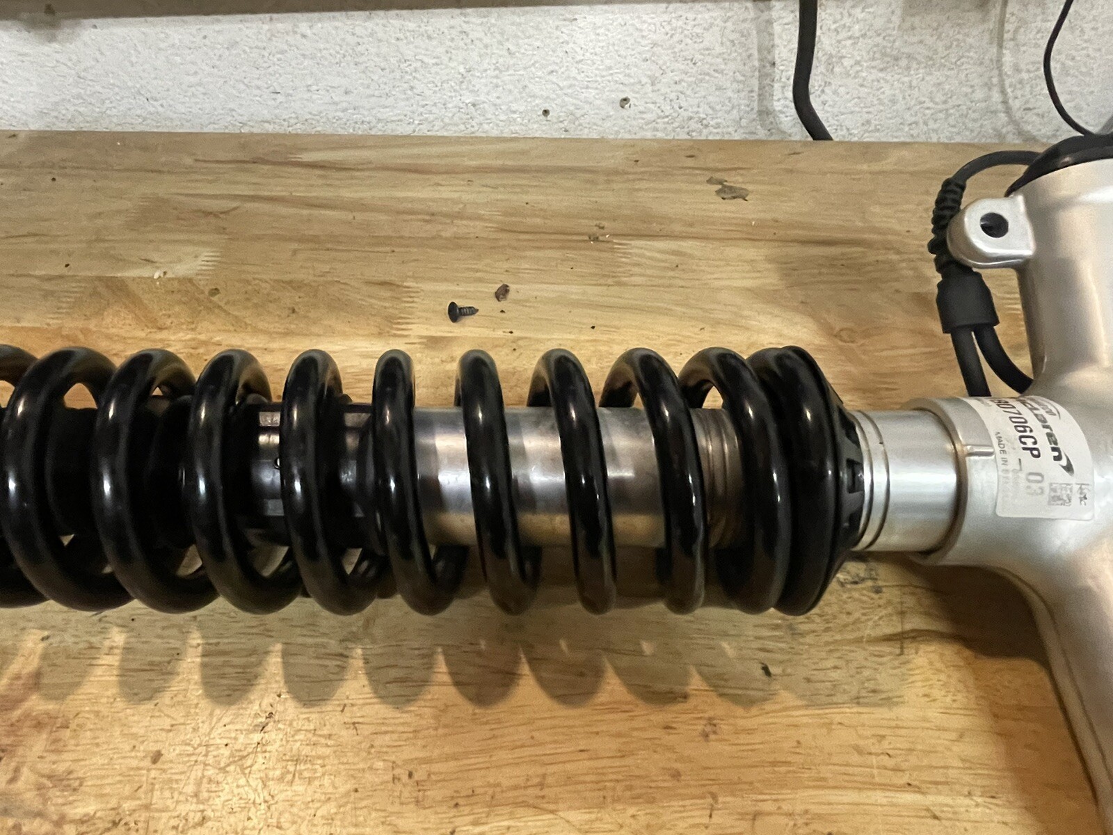 2011-2017 MCLAREN MP4-12C,650s LEFT REAR SHOCK STRUT ASSEMBLY 11B0706CP