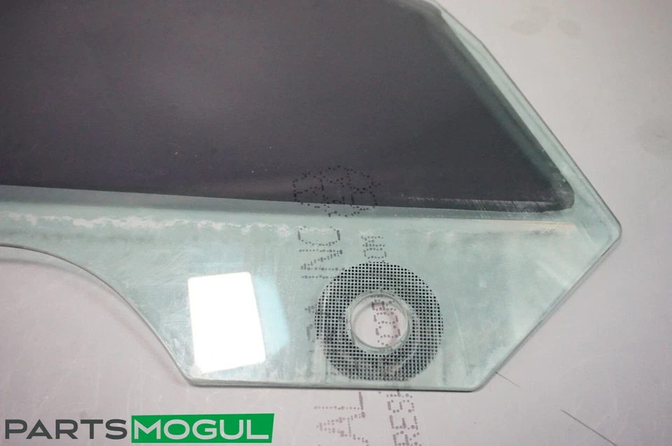 2009-2016 BMW Z4 E89 VIDRO DA JANELA DIANTEIRA DO PASSAGEIRO DIREITO FABRICANTE DE EQUIPAMENTO ORIGINAL  - Imagem 2 de 2