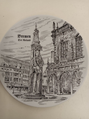 Porzella porzella  porcelain BREMEN DER ROLAND Plate 7 3/4''d  BAVARIA GERMANY
