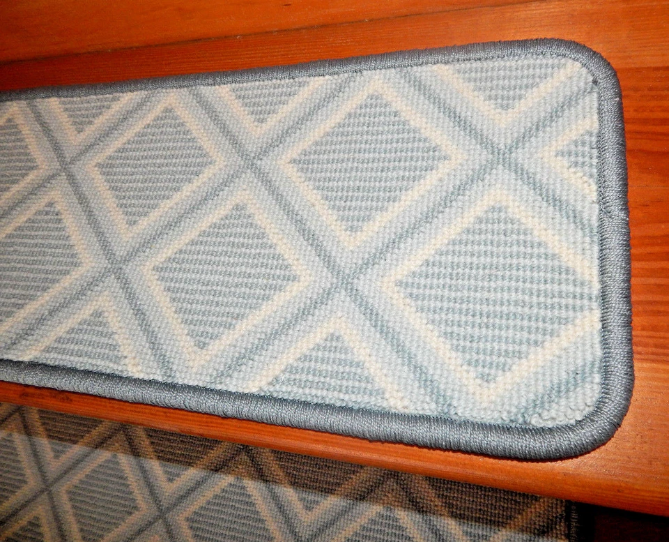  13 步 9 英寸 x 27 英寸 + 1 着陆 27 英寸 x 27 英寸楼梯胎面羊毛编织地毯。 — 第 4/4 张图片