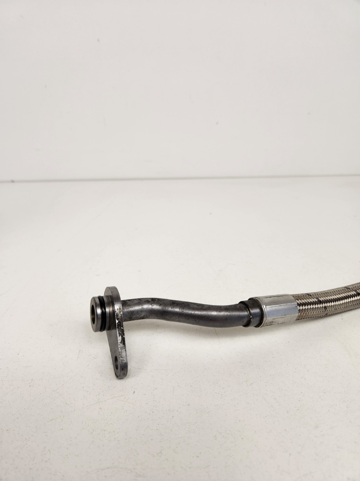 McLaren MP4-12C 2012-2014 Turbo oil line