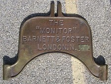 Antike Abf&uuml;llmaschine Messing Schild Barnett & Foster Soda Bier London Chicago