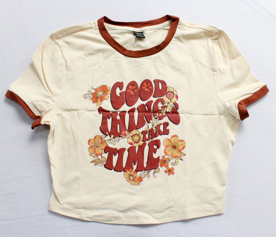 Shein MOD Women's Slogan Graphic Contrast Binding Tee AH4 Rust Brown Medium
