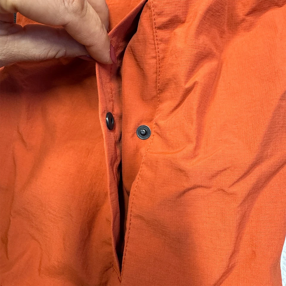 Chaqueta de lluvia Zara para hombre talla XL naranja con capucha Foto 4 de 4