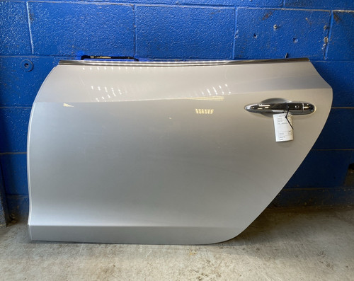 Maserati Quattroporte 2014-2020 Rear Left Door framework P/N 673008060 Photo - $330