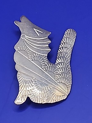 Sterling Silver Howling Wolf Brooch Pin 1-3/8'' X 7/8''