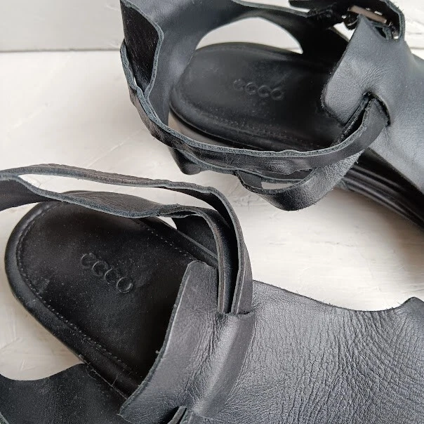 ECCO Touch 25 Womens Size EU 39 Shoes Black Nubuck Hooded Gladiator Sandal
