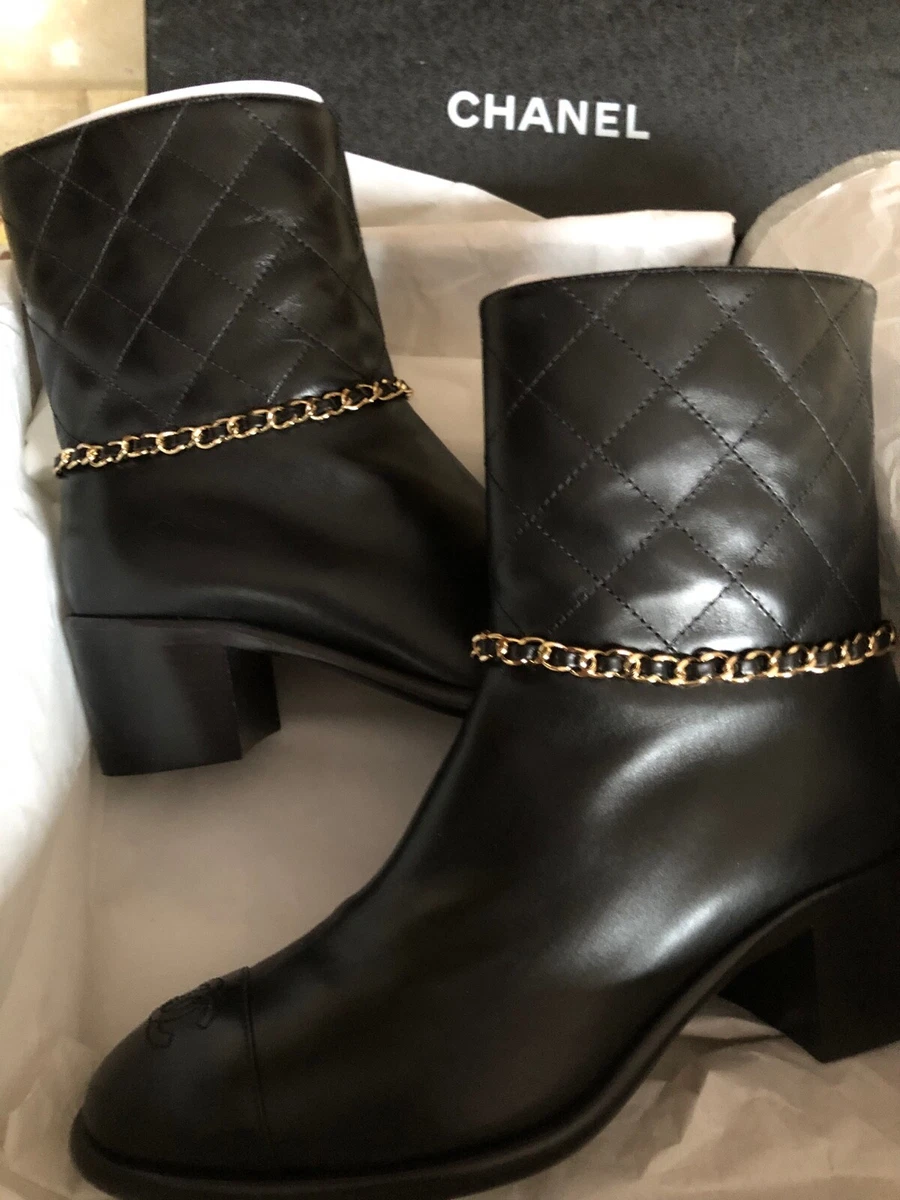 Chanel 19B NEW CLASSIC BOOTS Black Leather Gold Chain CC Logo Gold zip  EU38.5