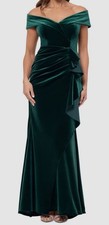 Xscape Women's Green Ruffled Off-Shoulder Velvet Gown Dress Petite Size 8P