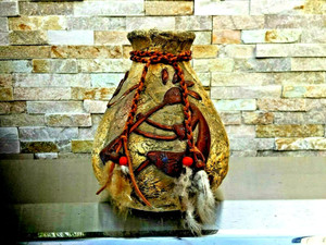 ANTIQUE NATIVE AMERICAN HAND MADE POTTERY VASE VERY RARE MUSEUM ITEM