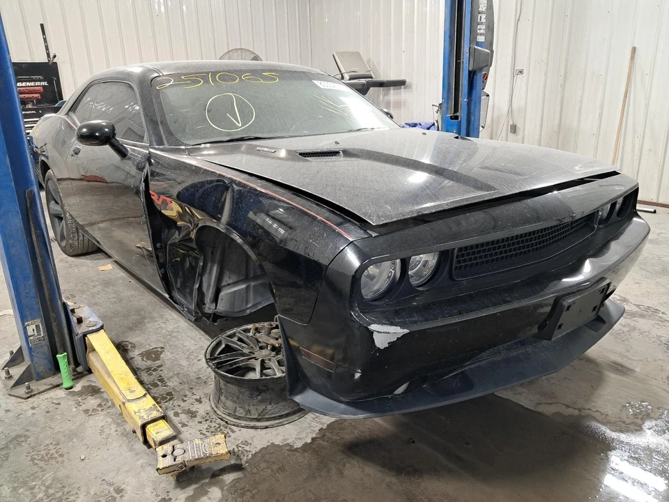 Luz de conducción usada se adapta a: Dodge Challenger 2014 grado de conducción antiniebla A Foto 2 de 4