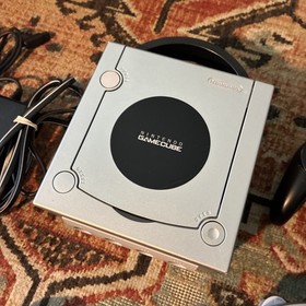 Nintendo GameCube Platinum Silver Console Bundle DOL-101 - 2 Controllers Tested