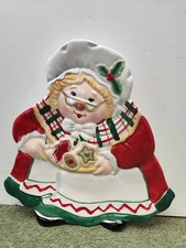 Gift Gallery by Fitz and Floyd PLATE Plaid Christmas, Mrs. Clause Red