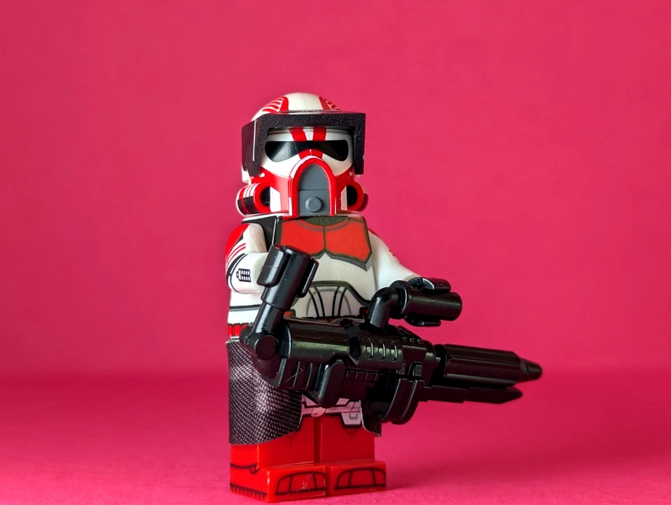 LEGO Star Wars Custom Minifig (1x) Shock Corps Clone ARF Trooper + Z6 Heavy Gun - Image 2 of 4