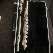 Accent FL512S Student Series Flute Silver Plated With Case