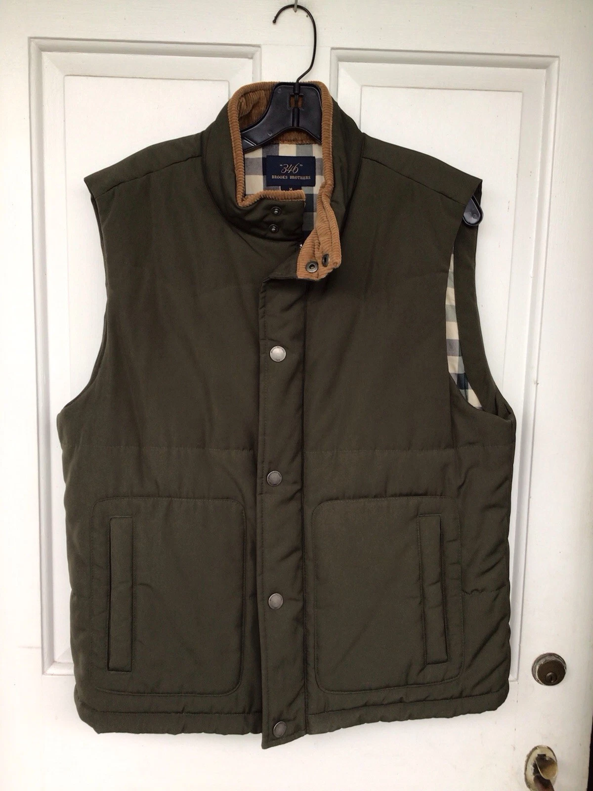 Brooks Brothers 346 Vest Mens Medium green Quilted Snap Front Corduroy Collar.