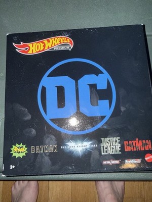 Hot Wheels Premium Batman 5-Pack DC Batmobile Set Real Riders Sealed