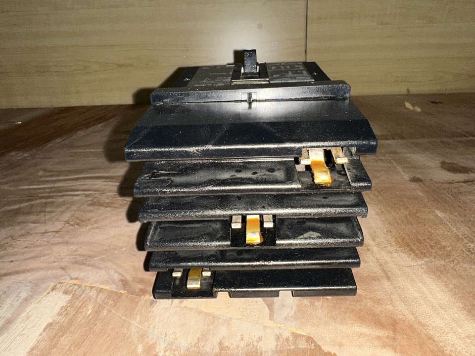 SQUARE D 30 AMP ILINE CIRCUIT BREAKER 600 VAC 3 POLE HJA36030 eBay