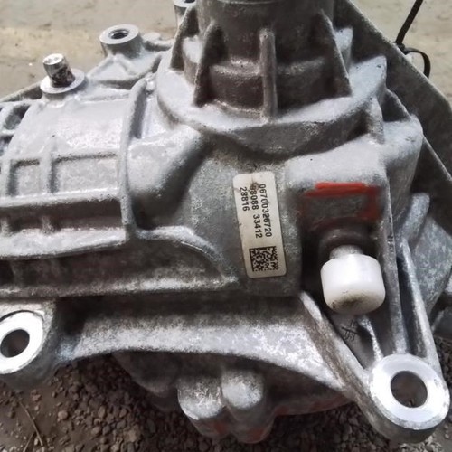 2017 MASERATI GHIBLI OEM FRONT DIFFERENTIAL CARRIER OEM ID # 6700326720 - Picture 5 of 6