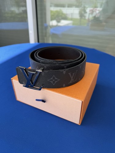 Authentic Louis Vuitton LV Initials 40mm Reversible Belt Monogram Eclipse 110/44