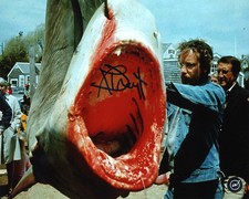 Richard Dreyfuss Autographed Jaws 8x10