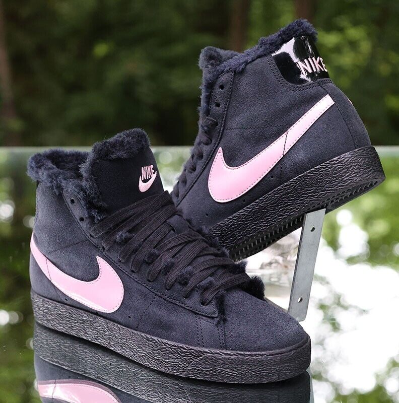 Nike Blazer Boot 2010 Size 5Y Black Perfect Pink 407898-001 Nike Blazer Boot 2010 Size 5Y Black Perfect Pink 407898-001