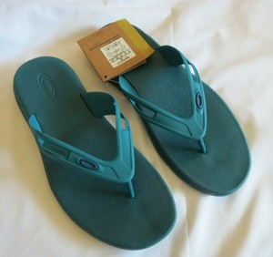 oakley flip flops