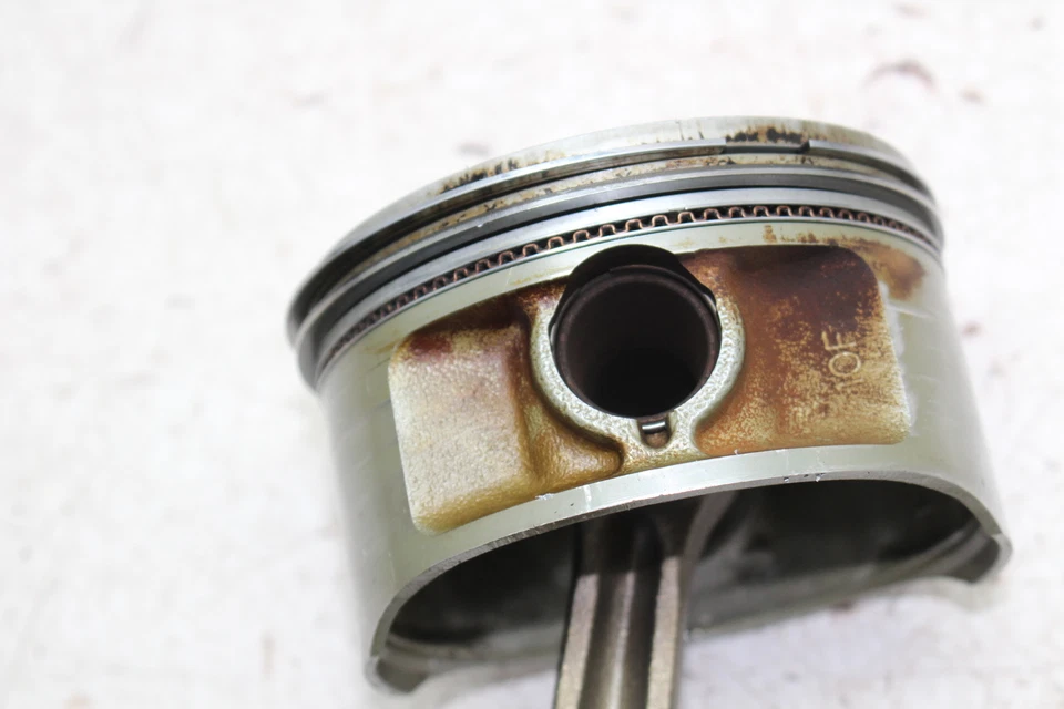 Suzuki Intruder 1500 VL1500 2001 motor pistones con bielas  Foto 4 de 4