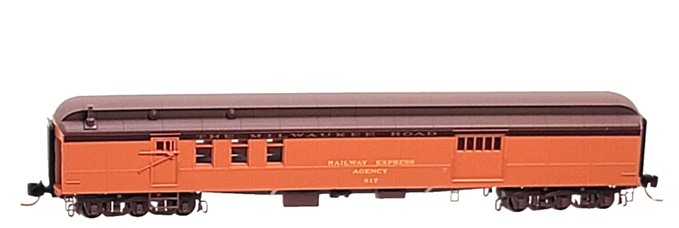 Z MTL 148 00 120 70’ LT WT Smoothside Milwaukee Rd  Baggage Car #817 MTL cplrs - Image 3 of 4