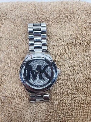 New Michael Kors MK5544 Runway Silver Crystal Pave Stainless Steel Unisex Watch