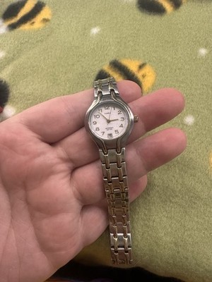 Timex Indiglo Women s Quartz Analog Watch Silver SS Bracelet 25mm 30m